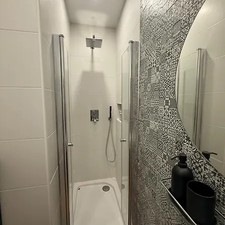 Cozy In Bica Appartamento Lisbona